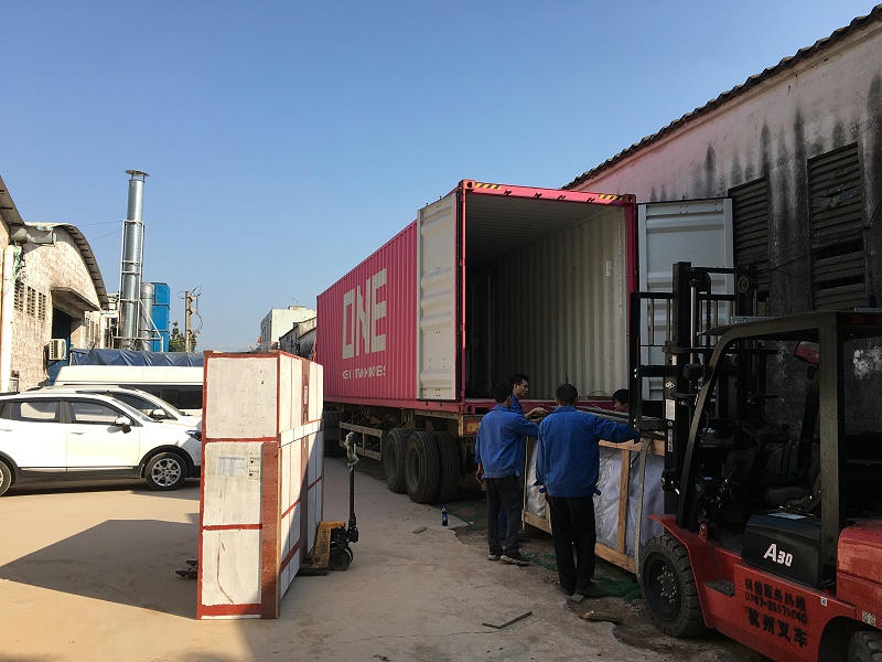 私家別墅豪宅定制的高端鋁合金門(mén)窗即將被送出國(guó)！